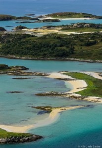 Vakre strender på Sandholmen og Lille Sommerøya.